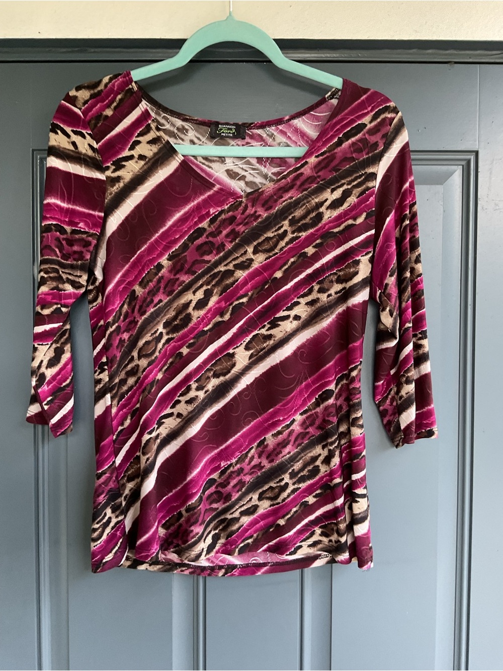 Women’s Diagonal Animal-Print 3/4 Sleeve Top in Pink and Brown, Sz PS
